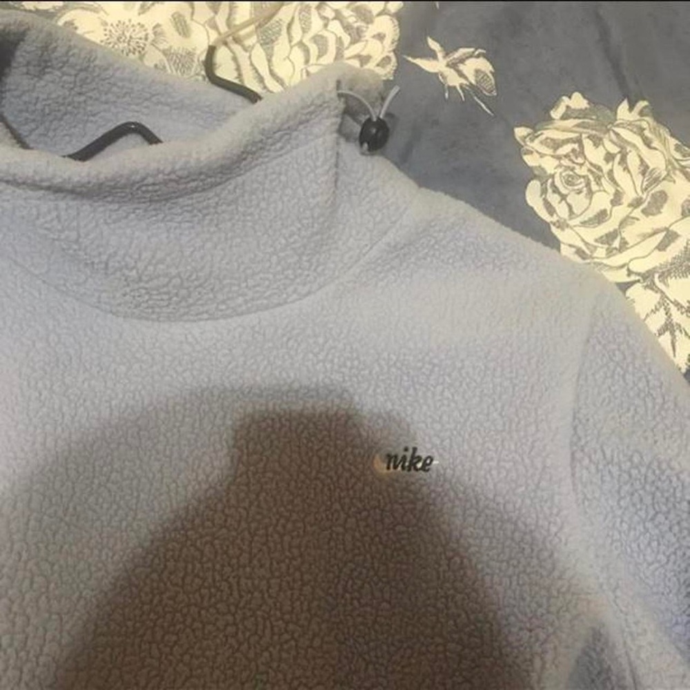 Nike sherpa sweater